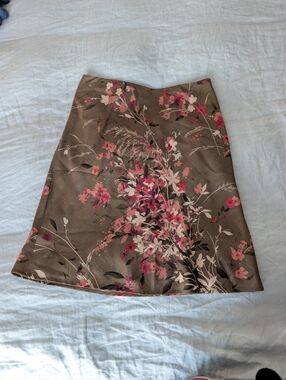 VTG Ann Taylor LOFT Wool Silk Blend Floral Skirt Size 10 Olive Green